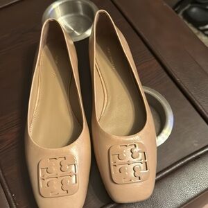 Tory Burch Georgia Ballet Flat w/small double-T logo.